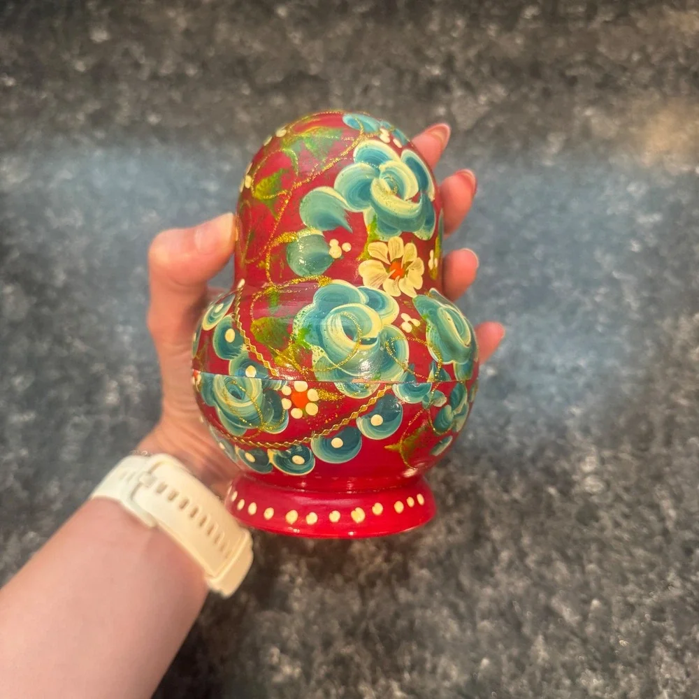 Russian Nesting Dolls Matryoshka 10 Piece Set Red Floral Hand Painted Wood 6in